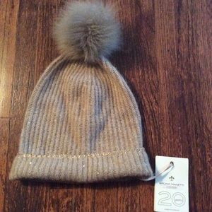 Cashmere hat - new with tag - Bruno Manetti